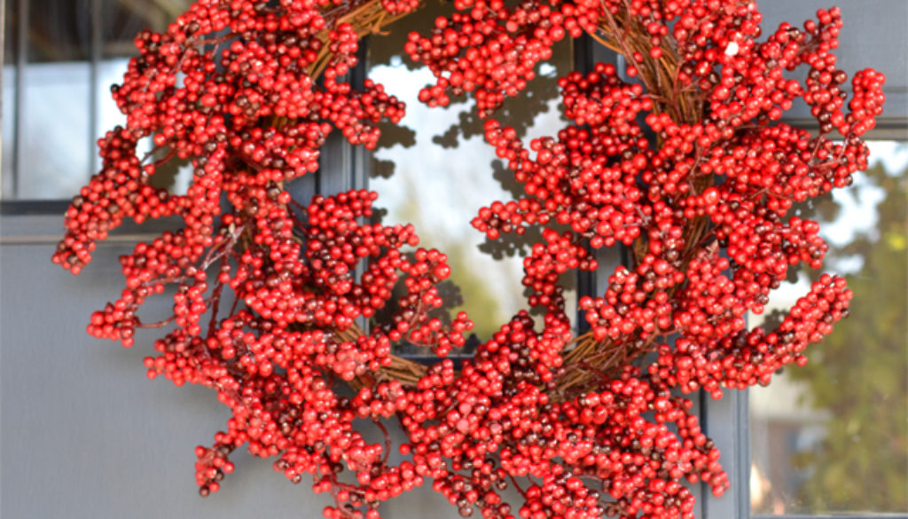 2015-12-05_WreathHolderForWoodenDoor-(15)